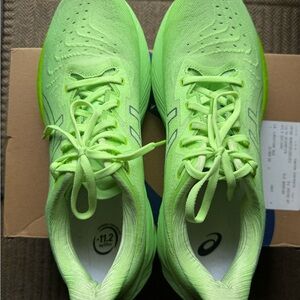 Asics Novablast 4 size 11